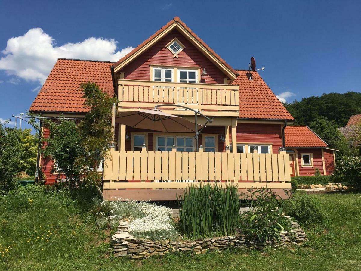 Holzferienhaus *