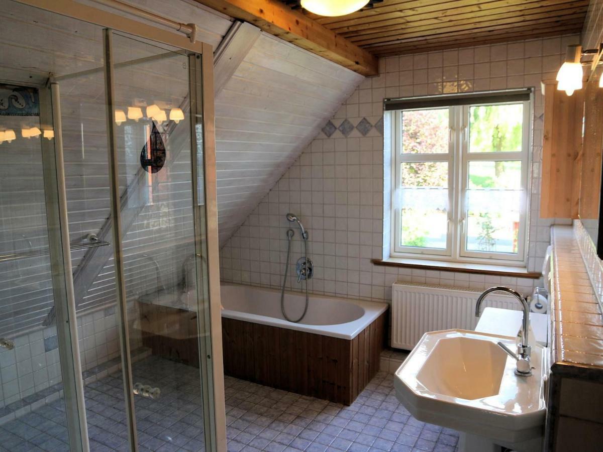 Holiday home Holzferienhaus Goessweinstein
